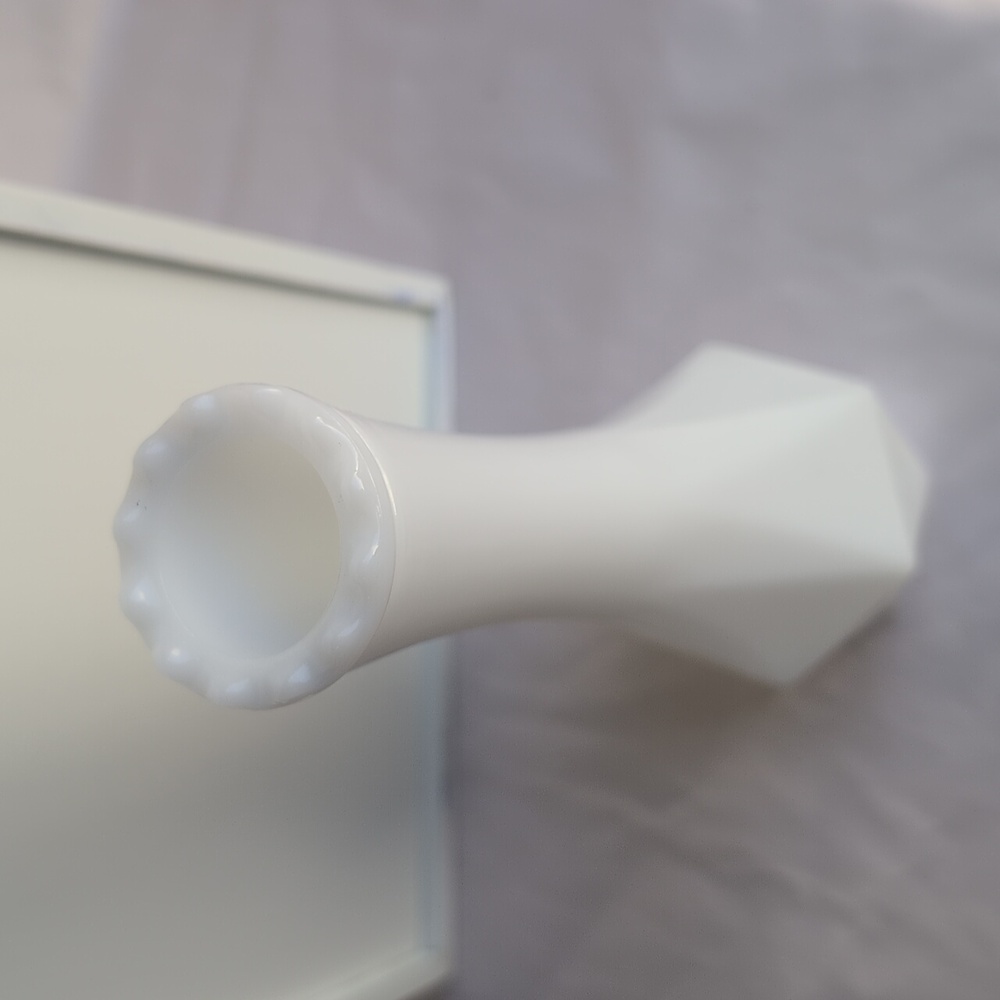 Vintage white milk glass bud vase - Picture 2 of 3